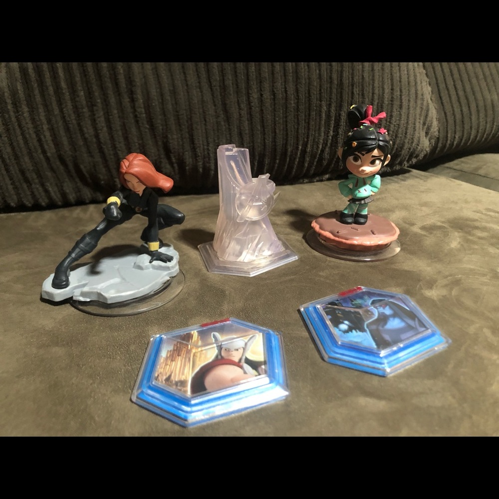 Disney Infinity bundle - Picture 3 of 11